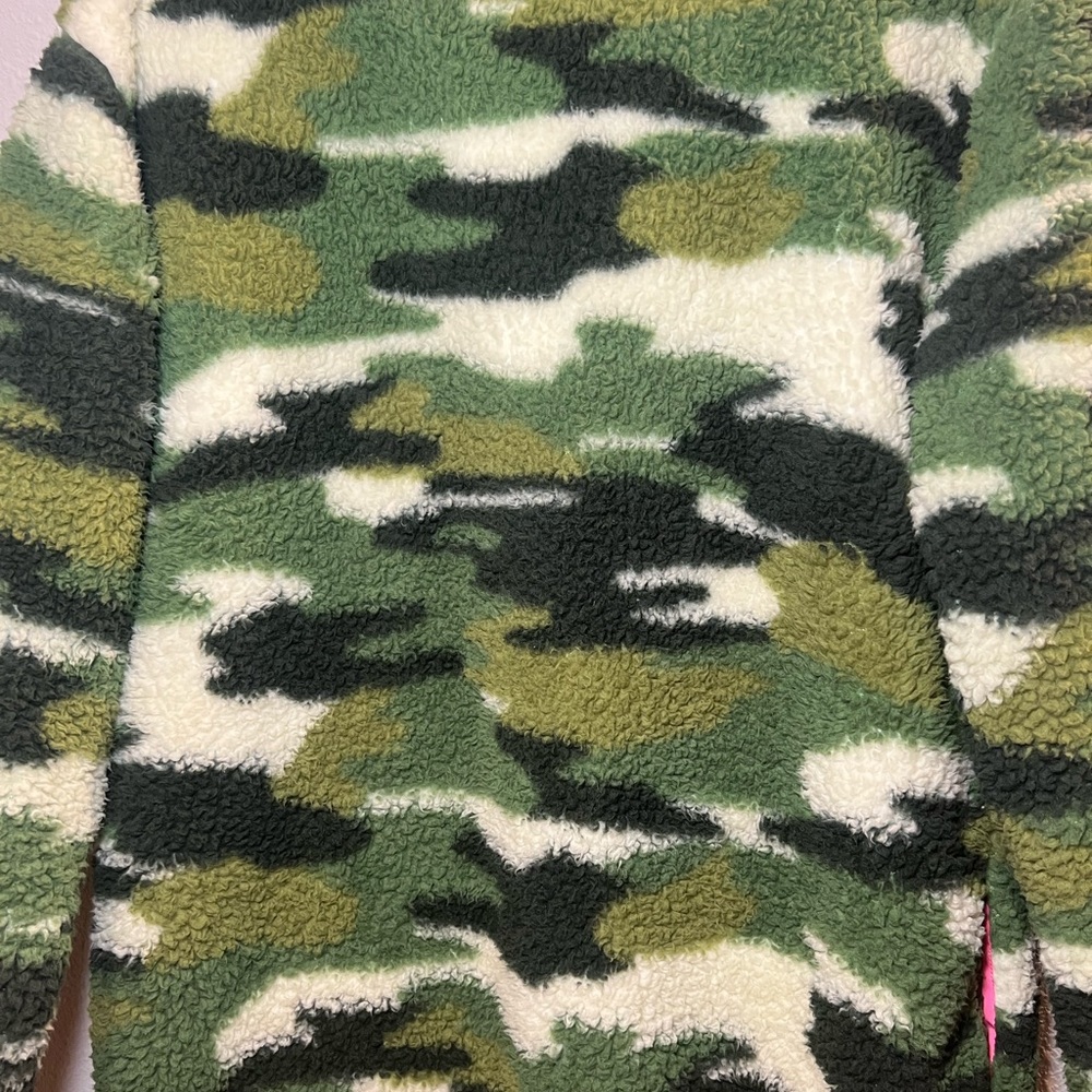 Crown & Ivy Women’s Long Sleeve Mock Neck Camo Sherpa Pullover Jacket Size L - Picture 9 of 11